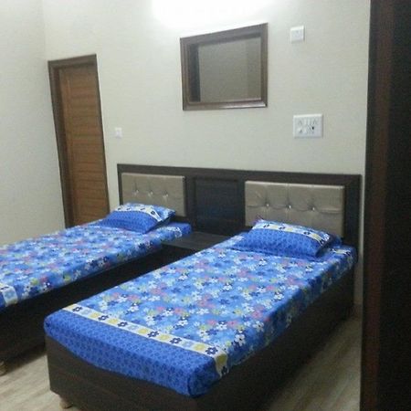 Nest Residency Faridabad Eksteriør billede