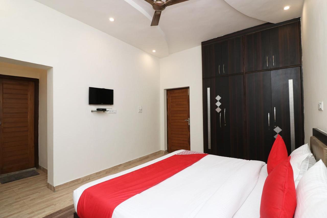 Nest Residency Faridabad Eksteriør billede