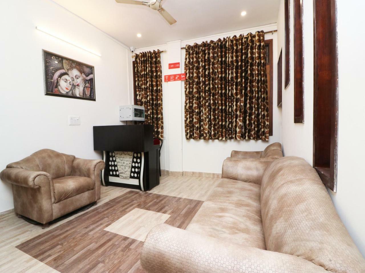 Nest Residency Faridabad Eksteriør billede