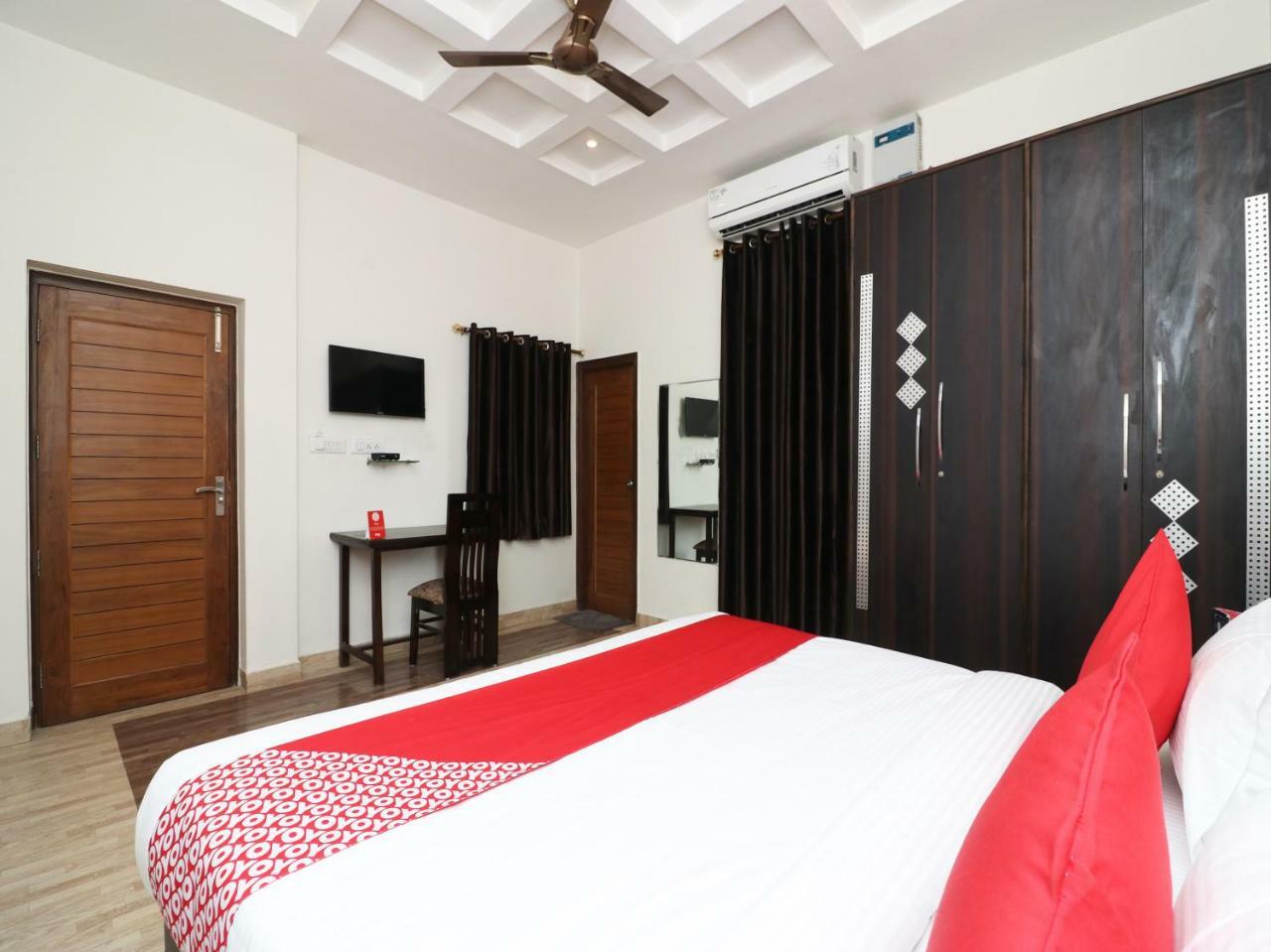 Nest Residency Faridabad Eksteriør billede